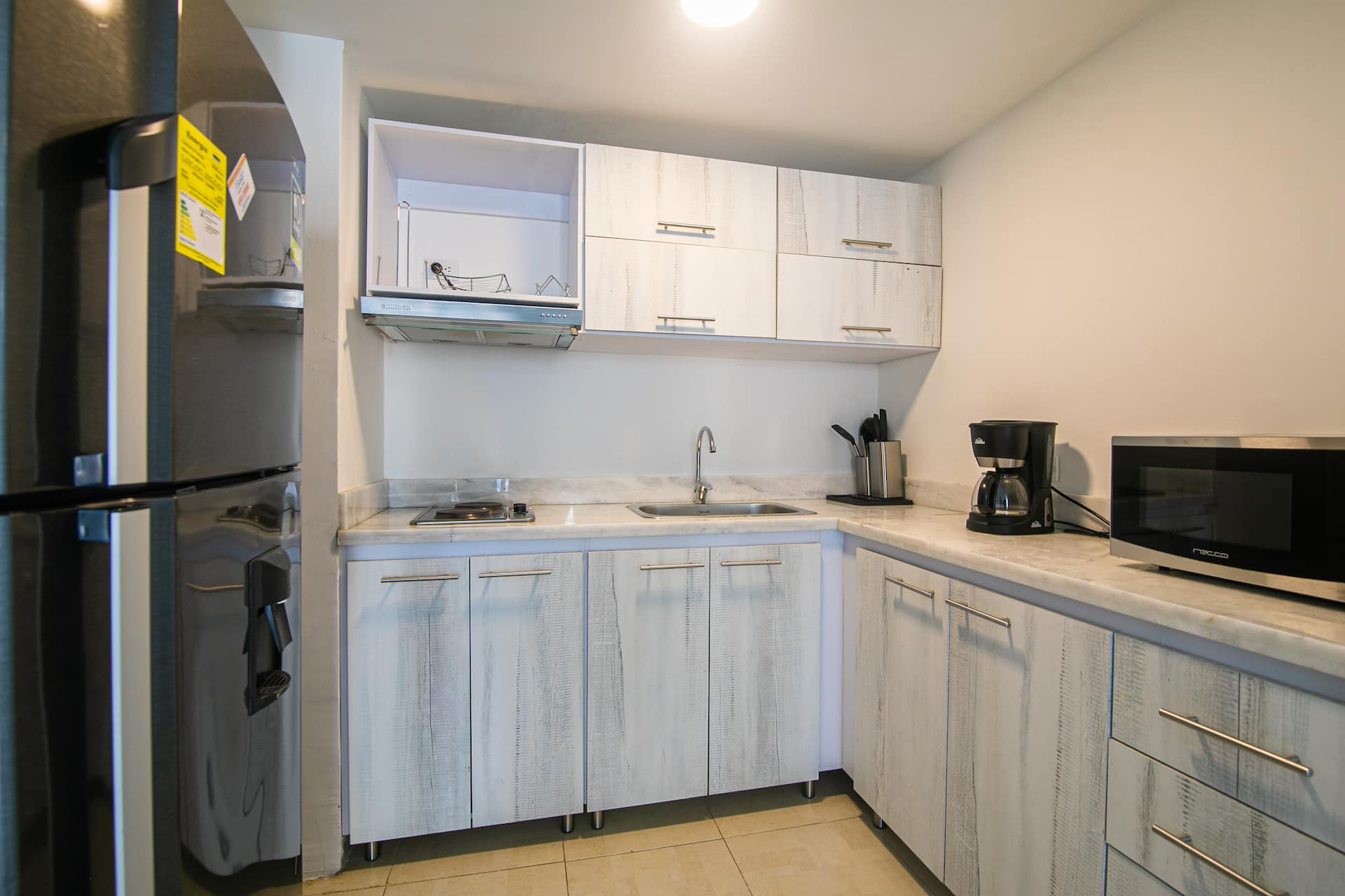 Gallery 602 - Charming 1 BR Apartment in Bocagrande Full Photo 9