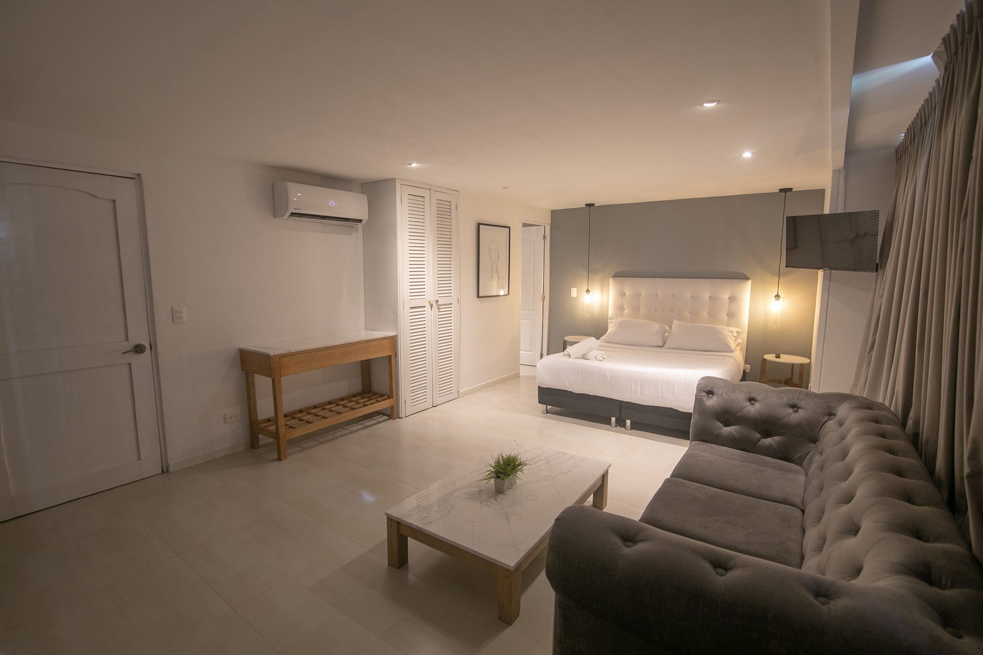 Gallery 202 - Brand New Studio in Bocagrande