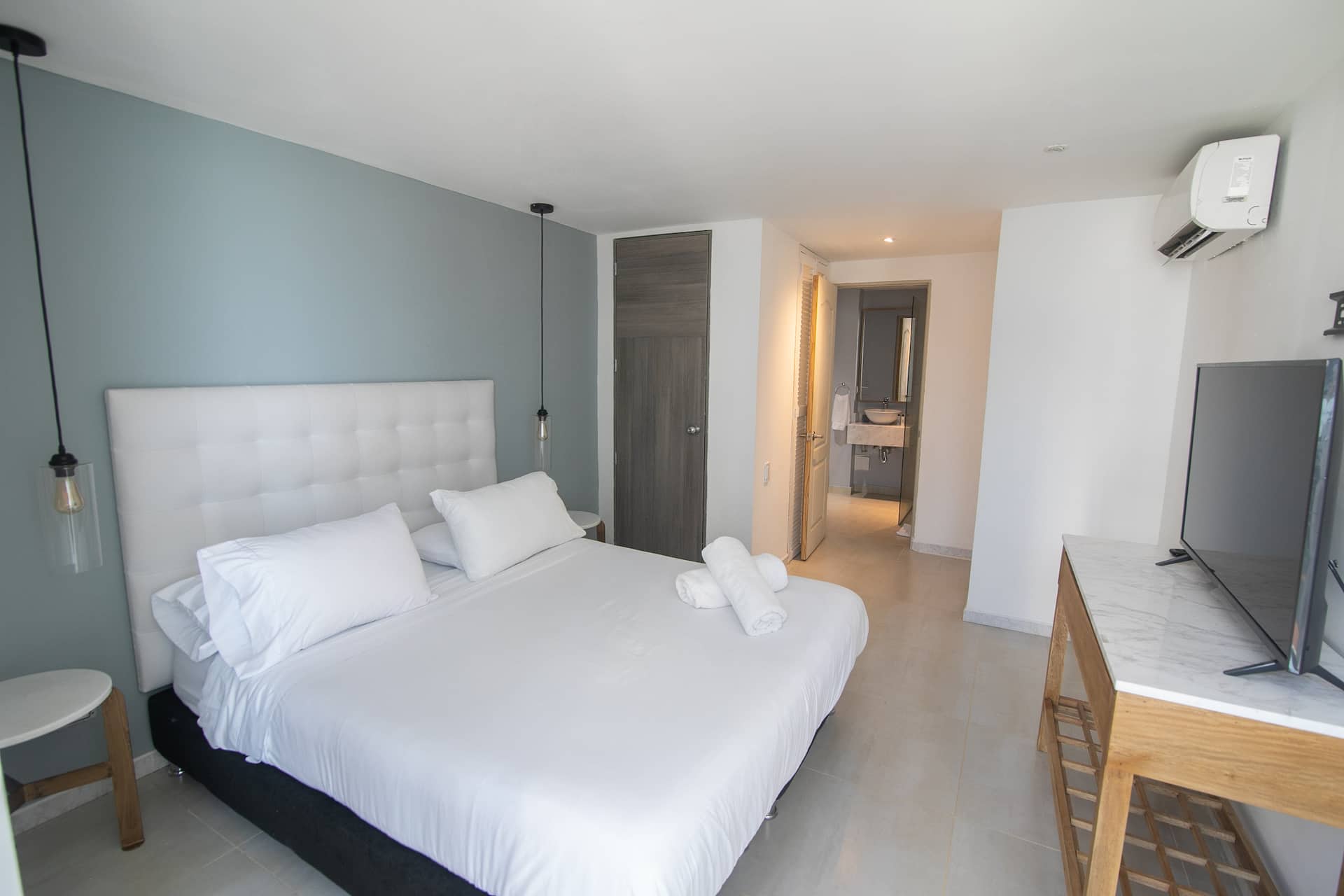Gallery 501 - 1 BR Modern Apartment in Bocagrande Photo 5