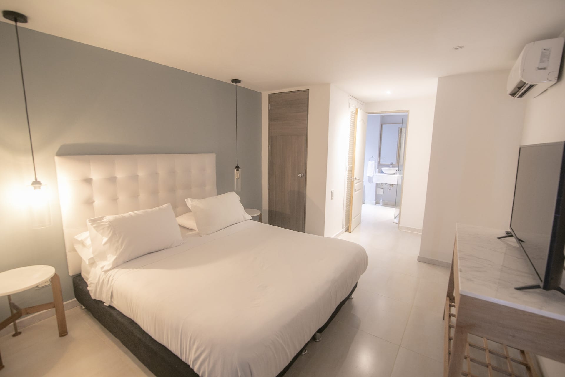 Gallery 501 - 1 BR Modern Apartment in Bocagrande Full Photo 7