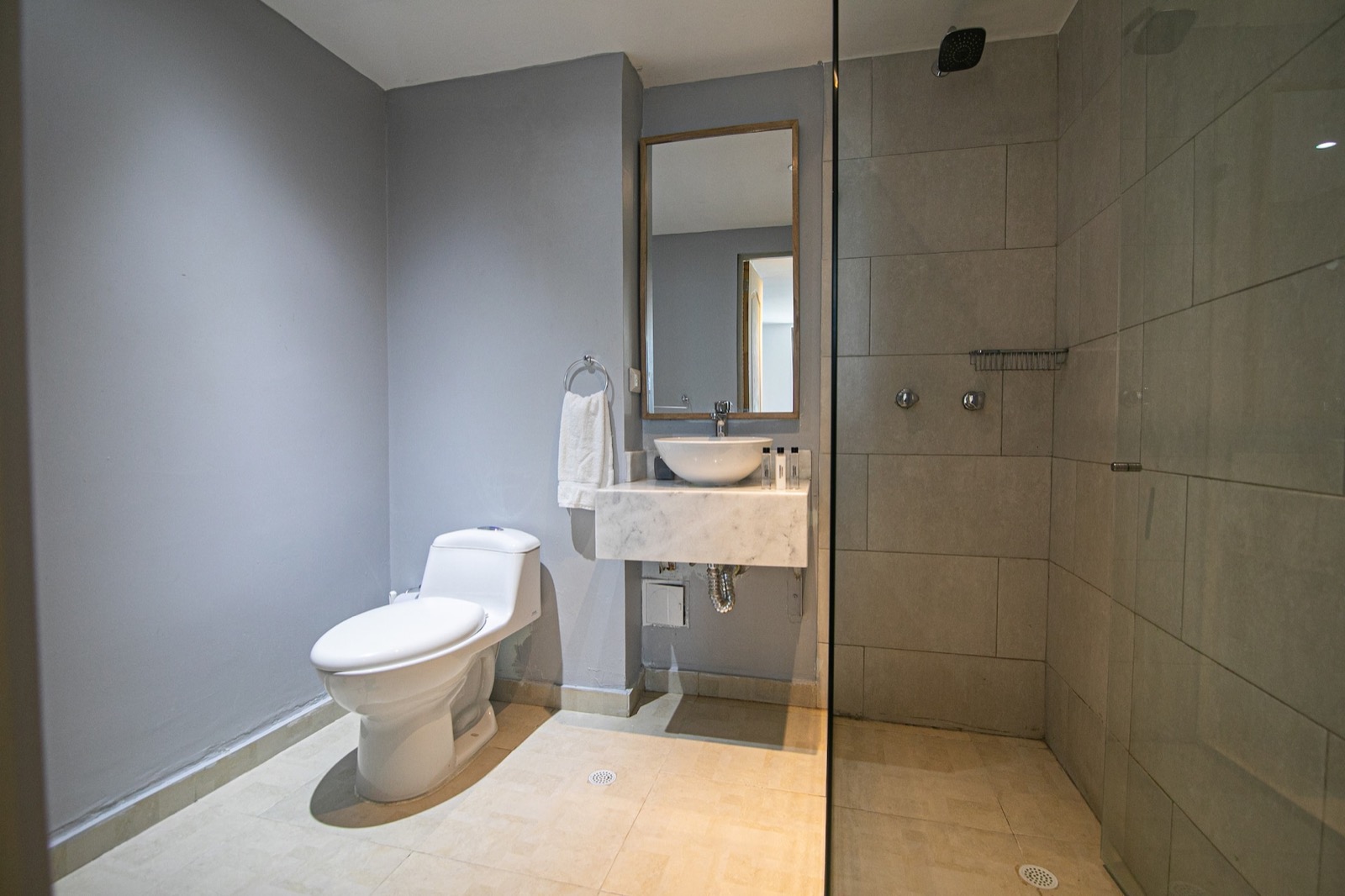 Gallery 501 - 1 BR Modern Apartment in Bocagrande Full Photo 8