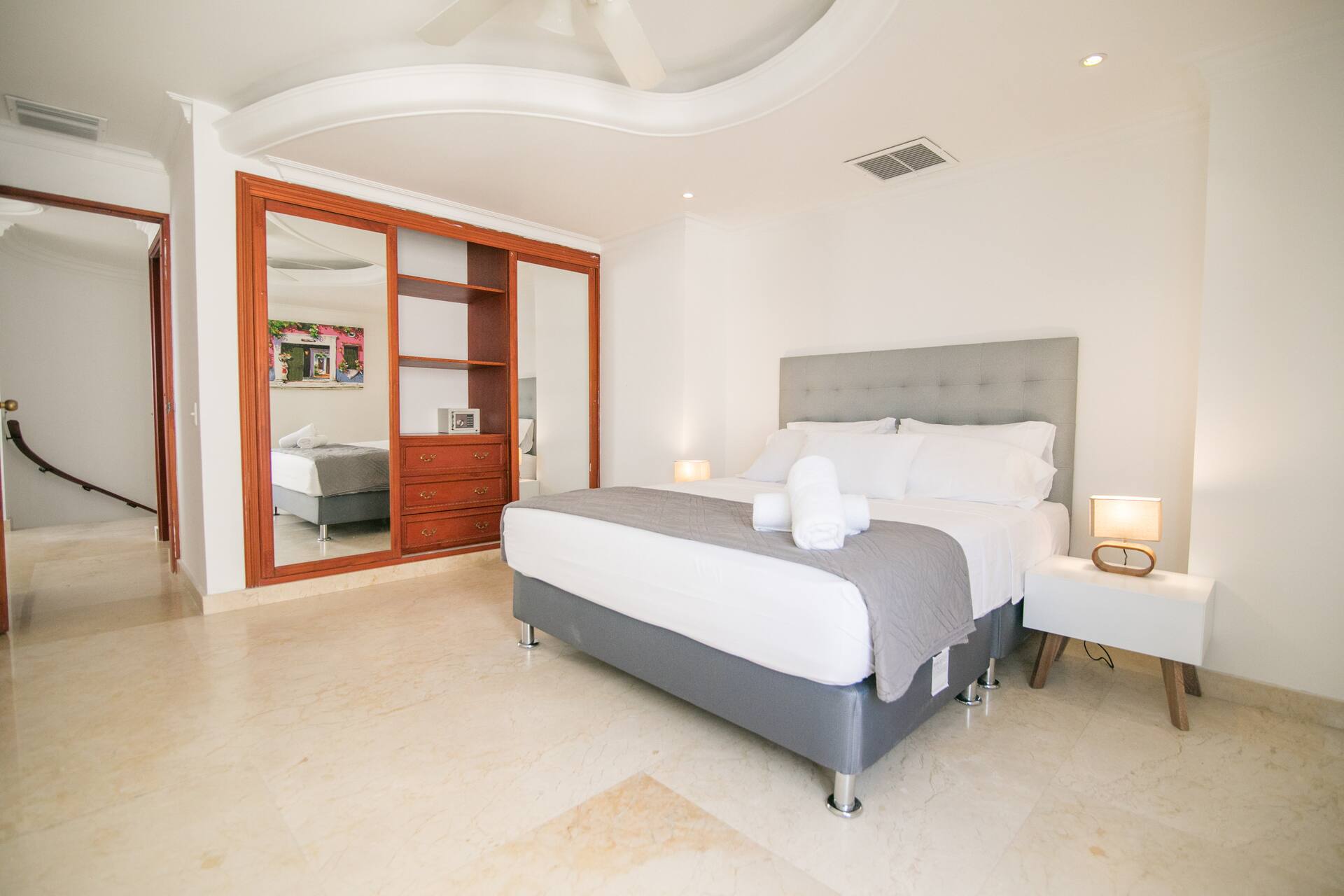 Laguito 8-Bedroom Penthouse Full Photo 22