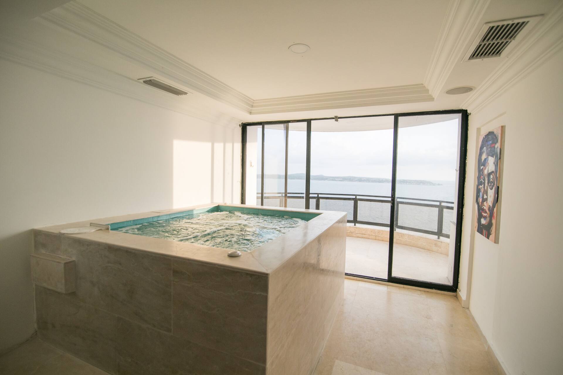 Laguito 8-Bedroom Penthouse Full Photo 27