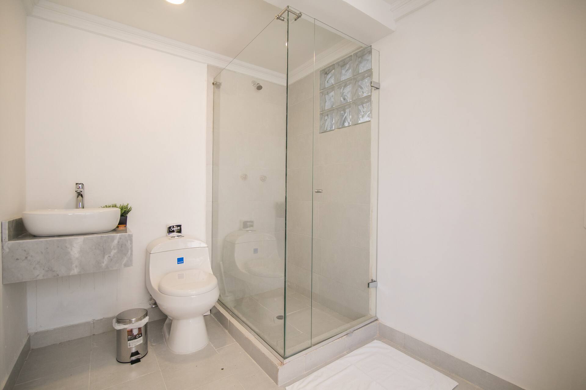 Laguito 8-Bedroom Penthouse Full Photo 33