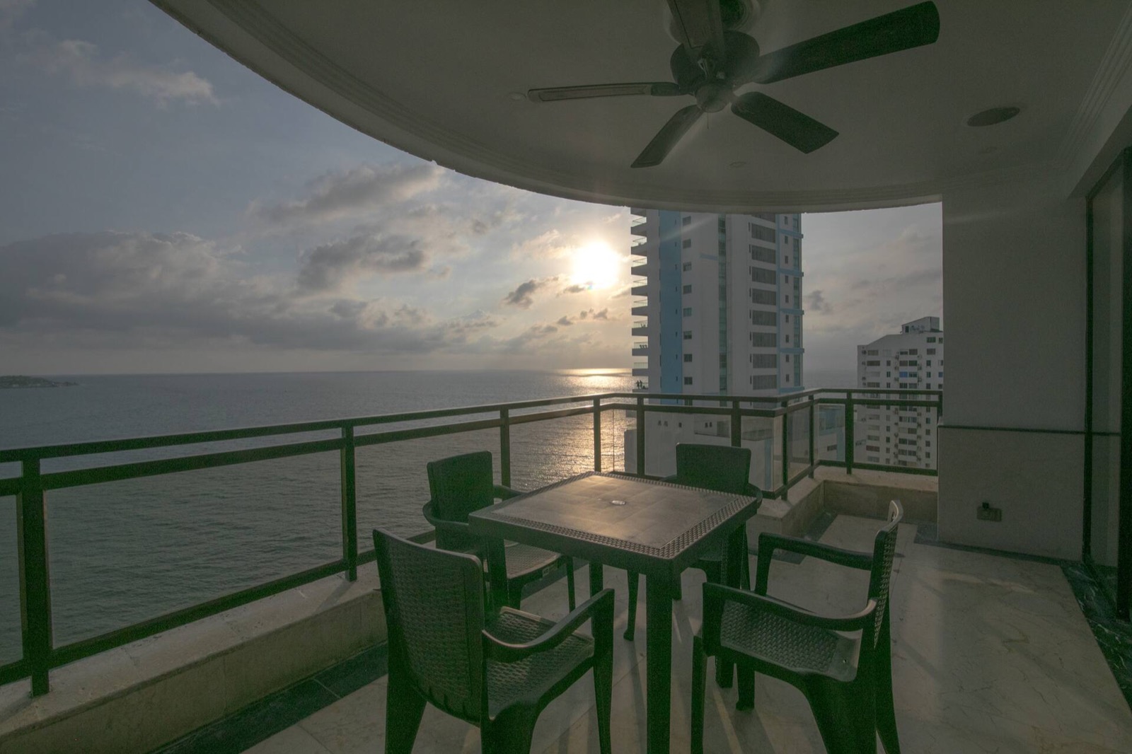 Laguito 8-Bedroom Penthouse Full Photo 37