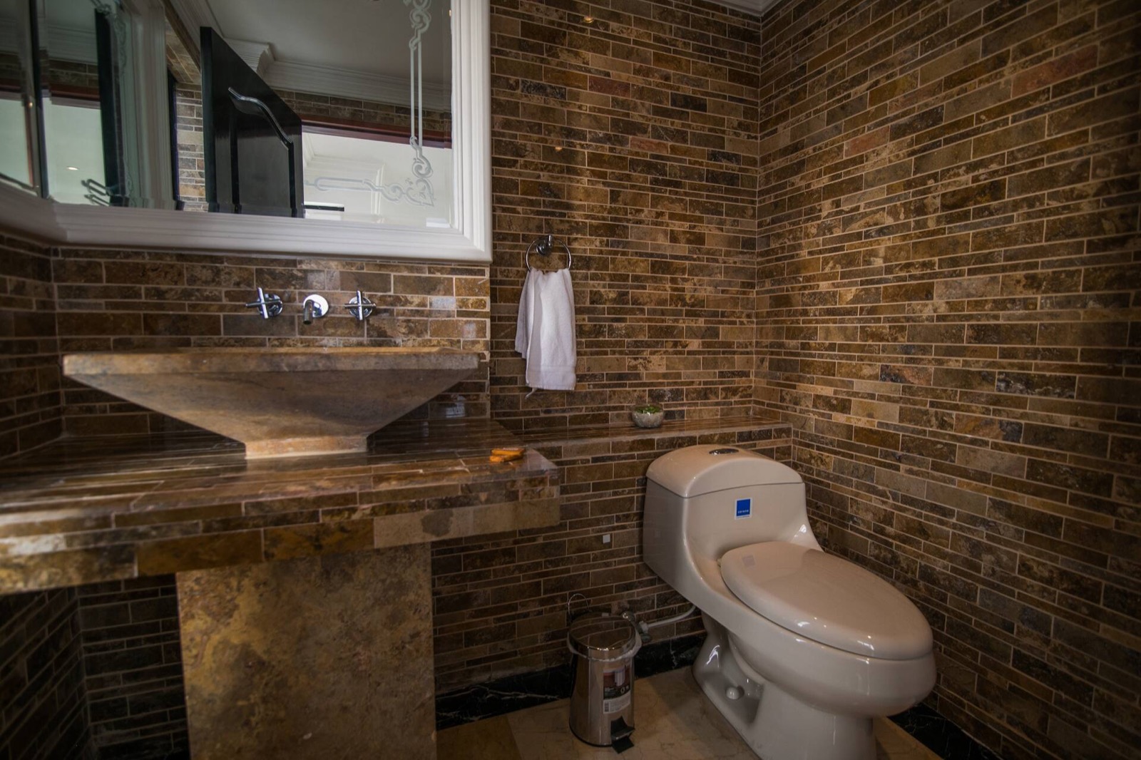 Laguito 8-Bedroom Penthouse Full Photo 39