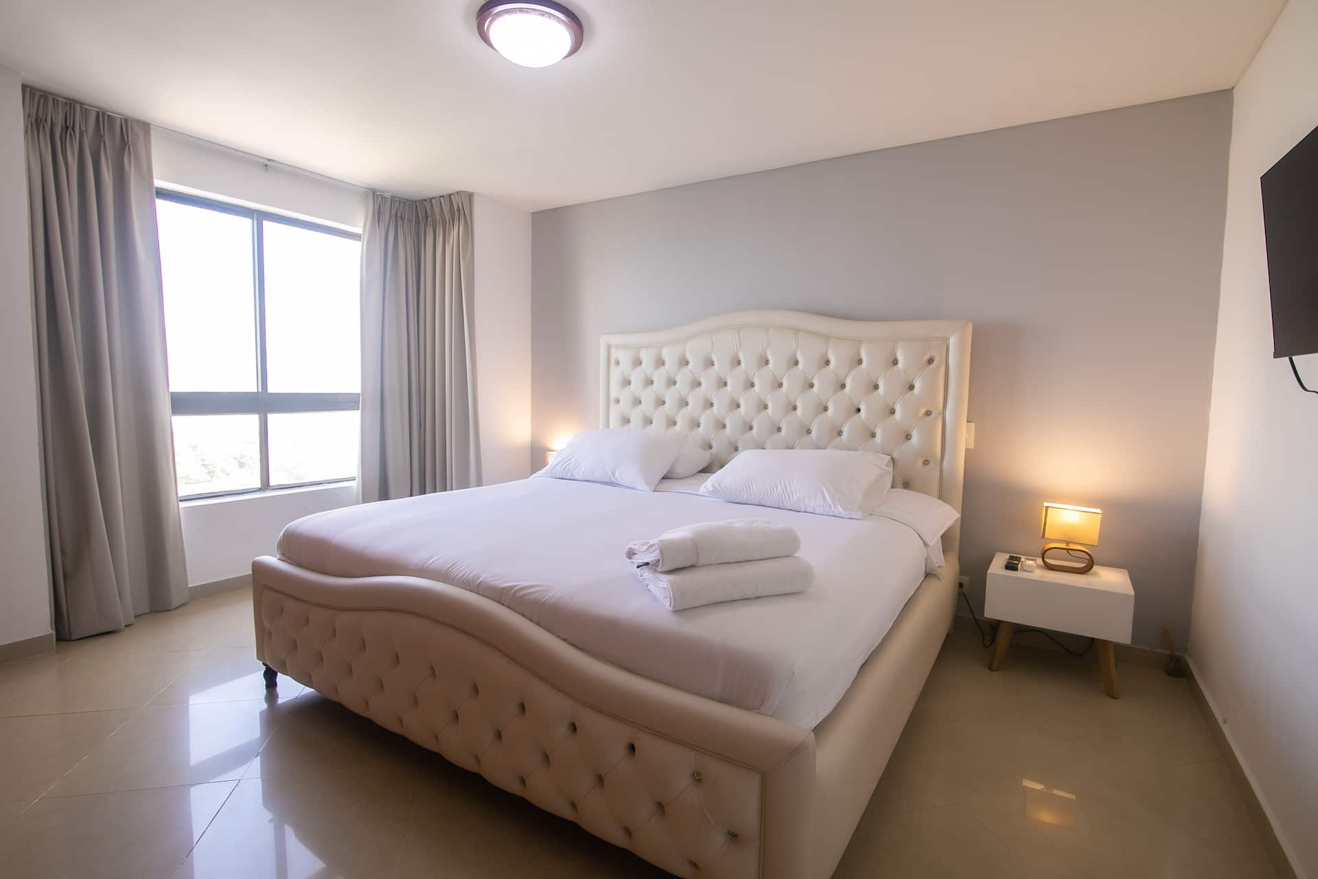 4 Bedroom Luxury Penthouse with Private Jacuzzi Full Photo 6