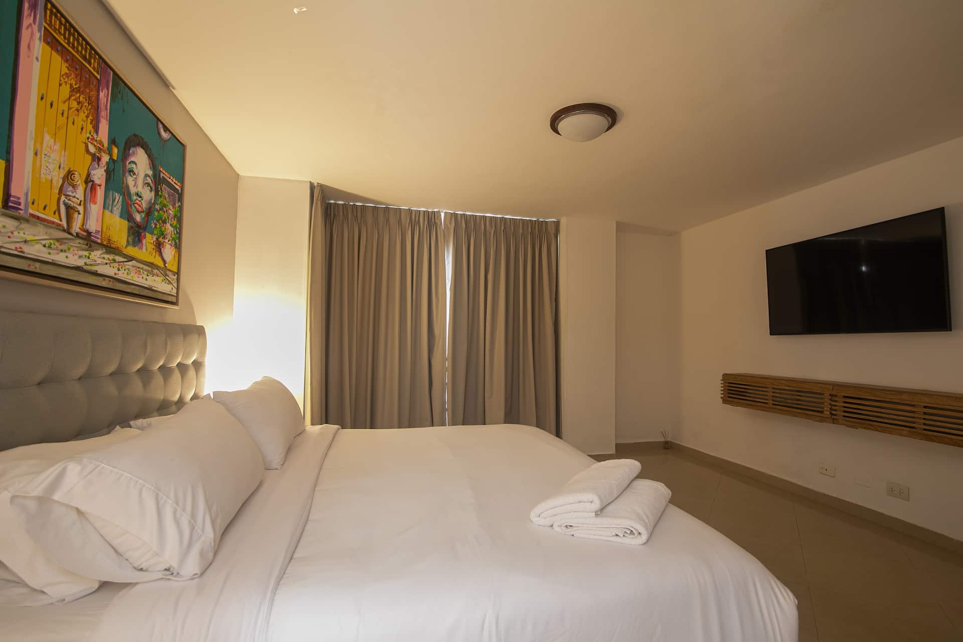 4 Bedroom Luxury Penthouse with Private Jacuzzi Full Photo 9