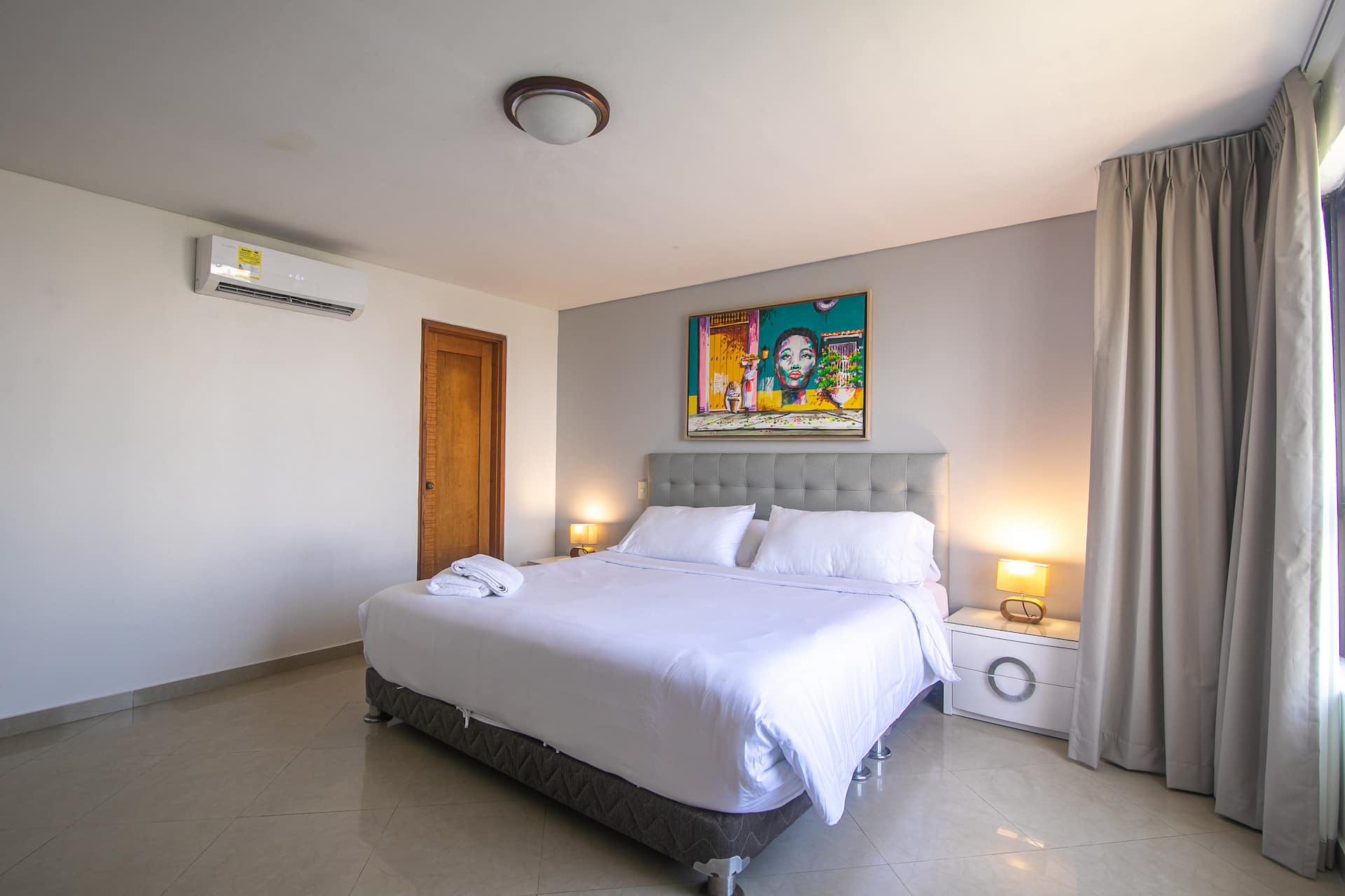 4 Bedroom Luxury Penthouse with Private Jacuzzi Full Photo 10