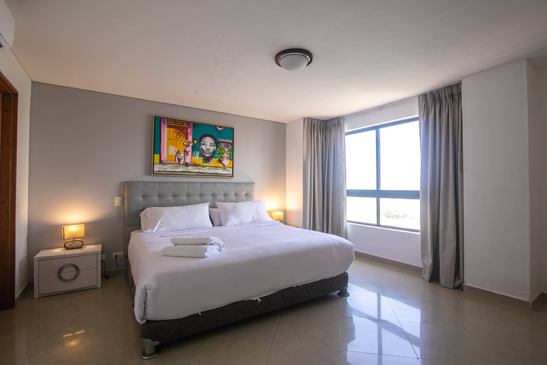 4 Bedroom Luxury Penthouse with Private Jacuzzi Full Photo 11