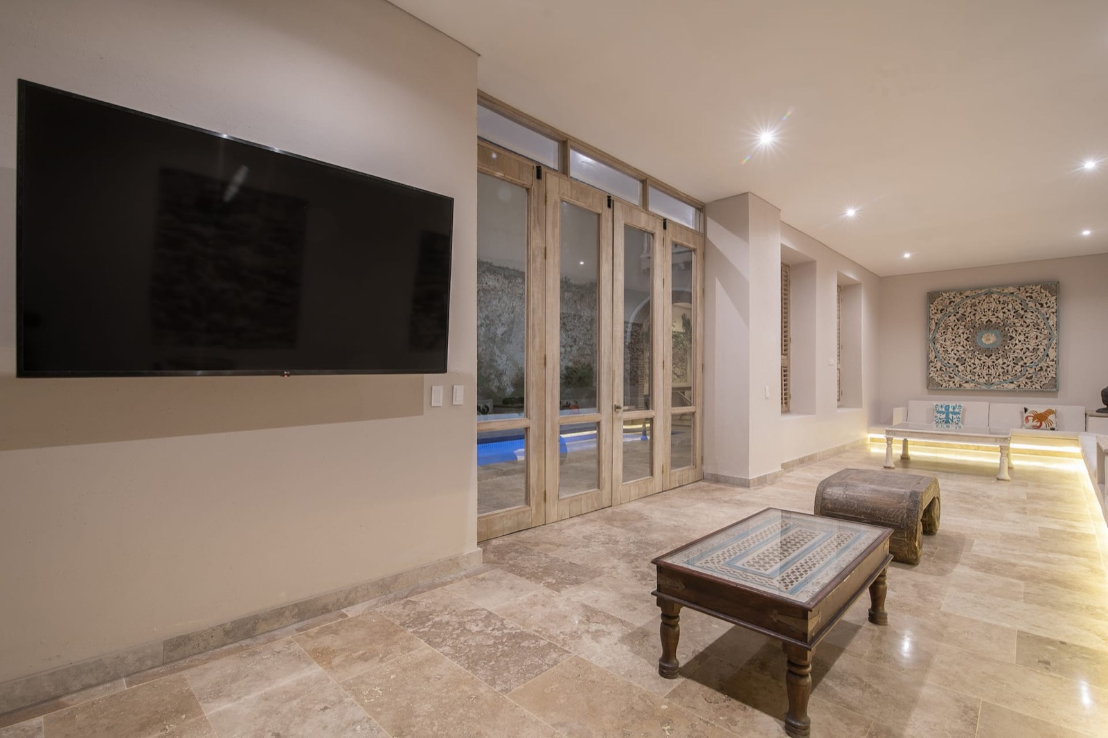 8 Bedroom Luxury Villa in Walled City