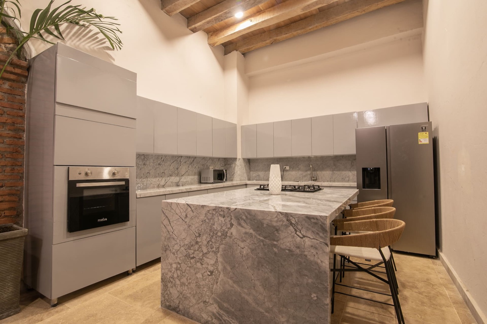 8 Bedroom Luxury Villa in Walled City Full Photo 8