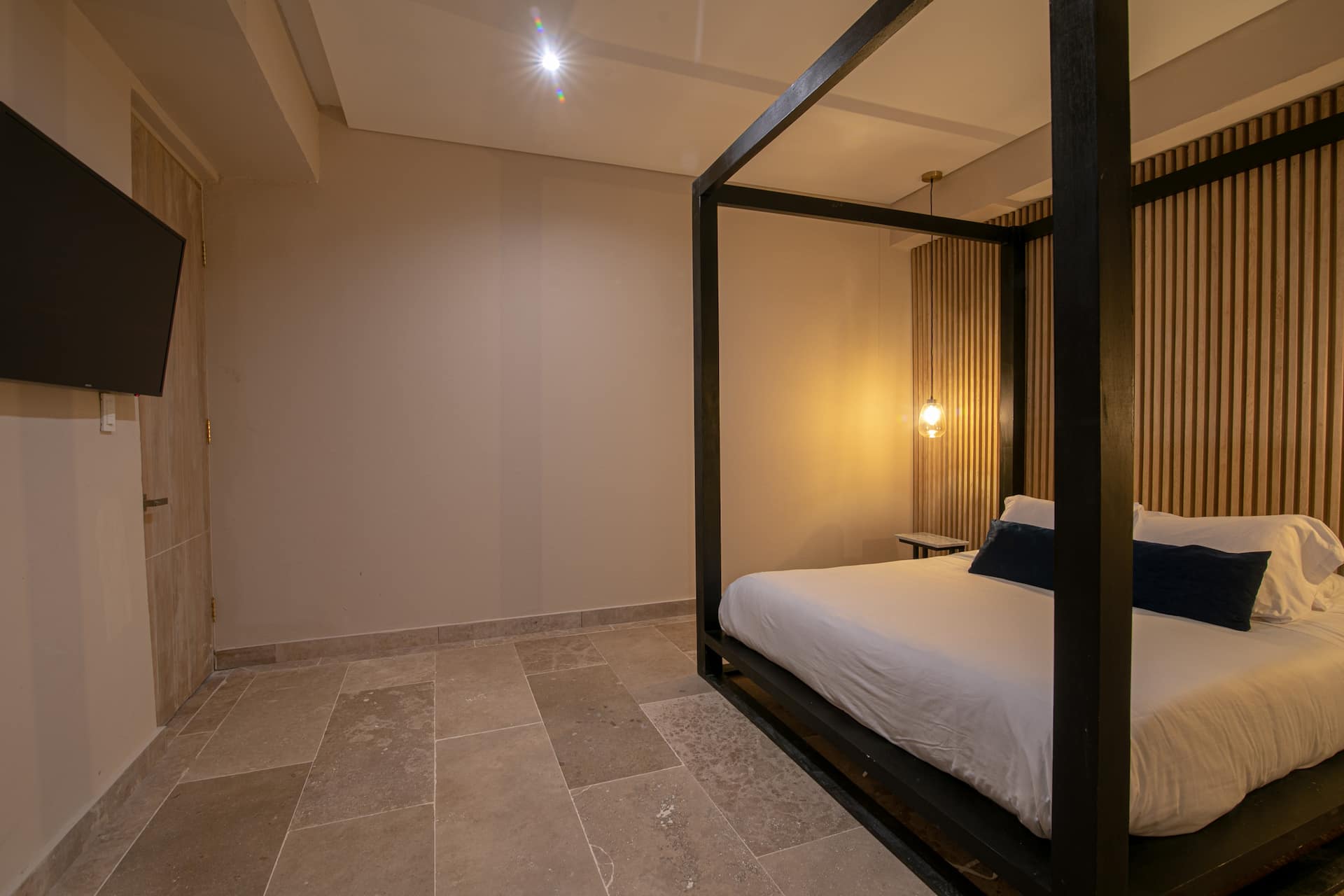 8 Bedroom Luxury Villa in Walled City Full Photo 14