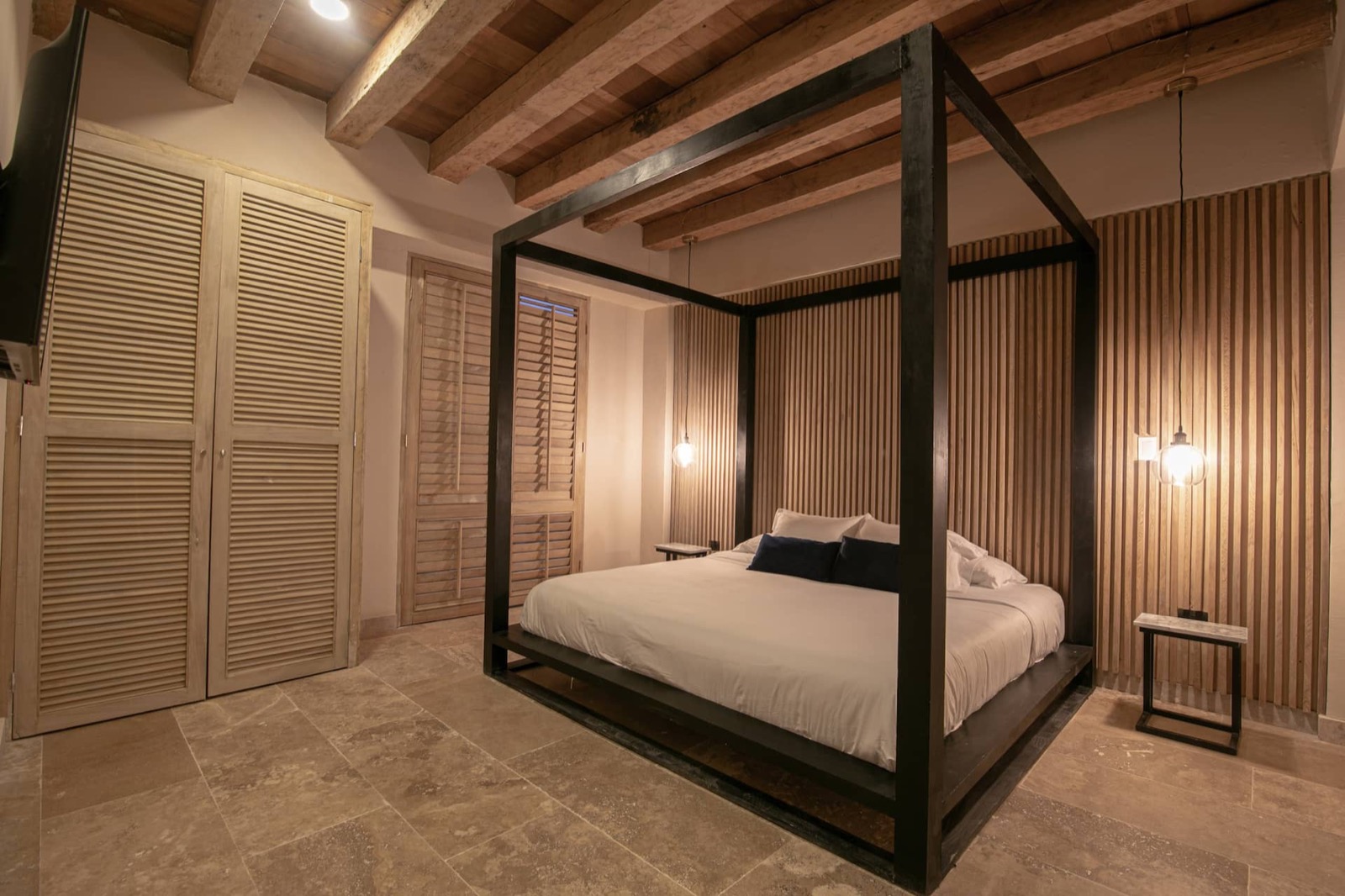 8 Bedroom Luxury Villa in Walled City Full Photo 17