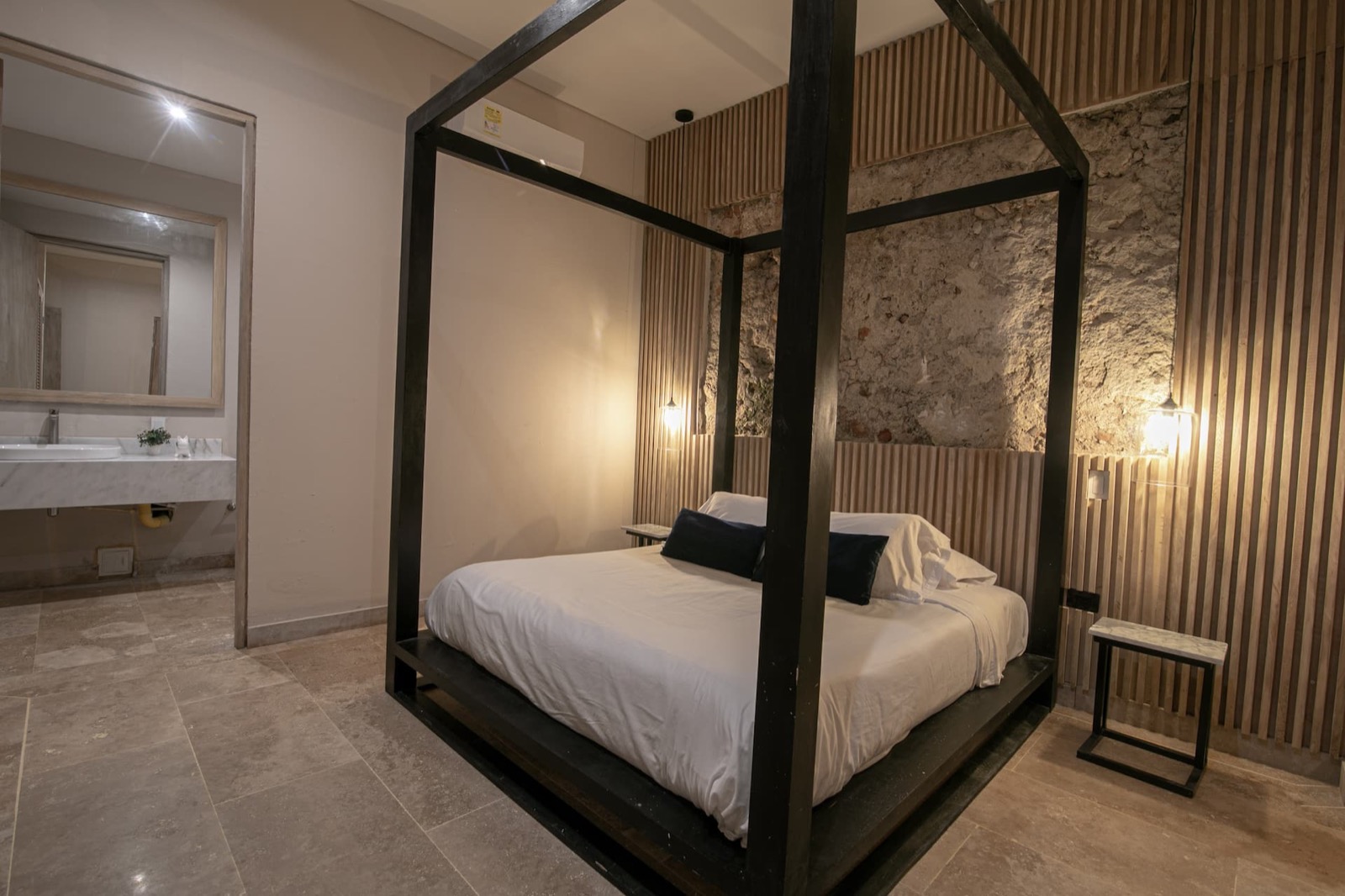 8 Bedroom Luxury Villa in Walled City Full Photo 23