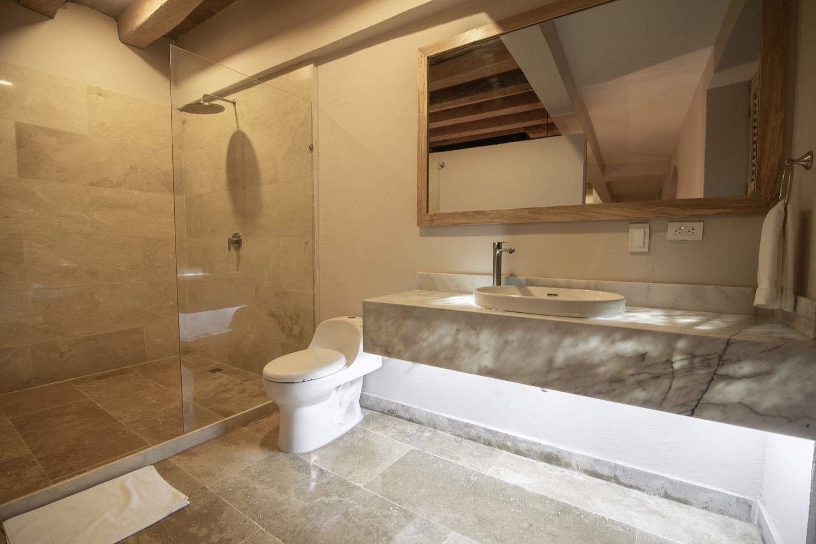 8 Bedroom Luxury Villa in Walled City Full Photo 28