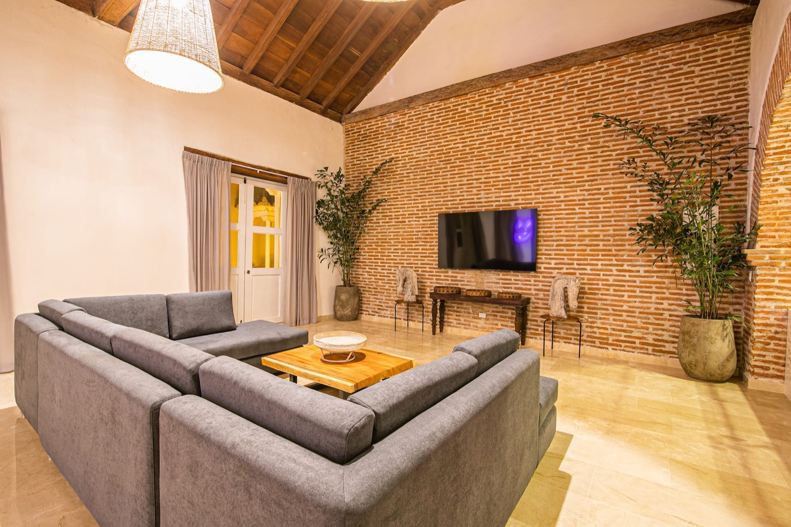11 Bedroom Villa in the Old City Photo 5