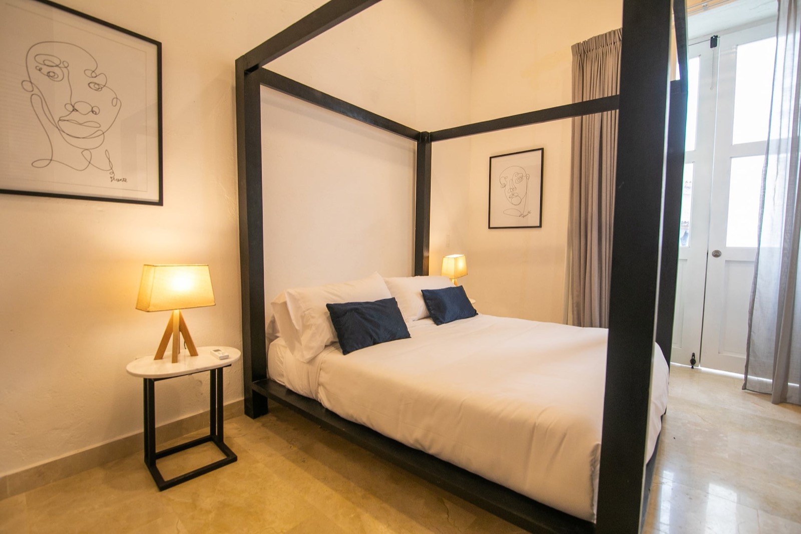 11 Bedroom Villa in the Old City Full Photo 19