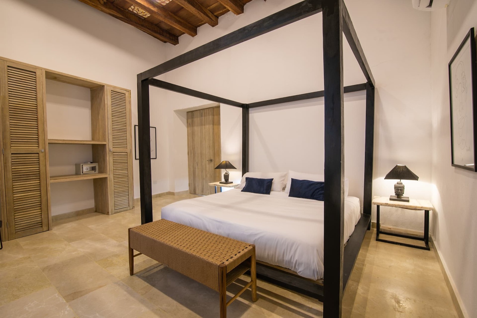11 Bedroom Villa in the Old City Full Photo 21