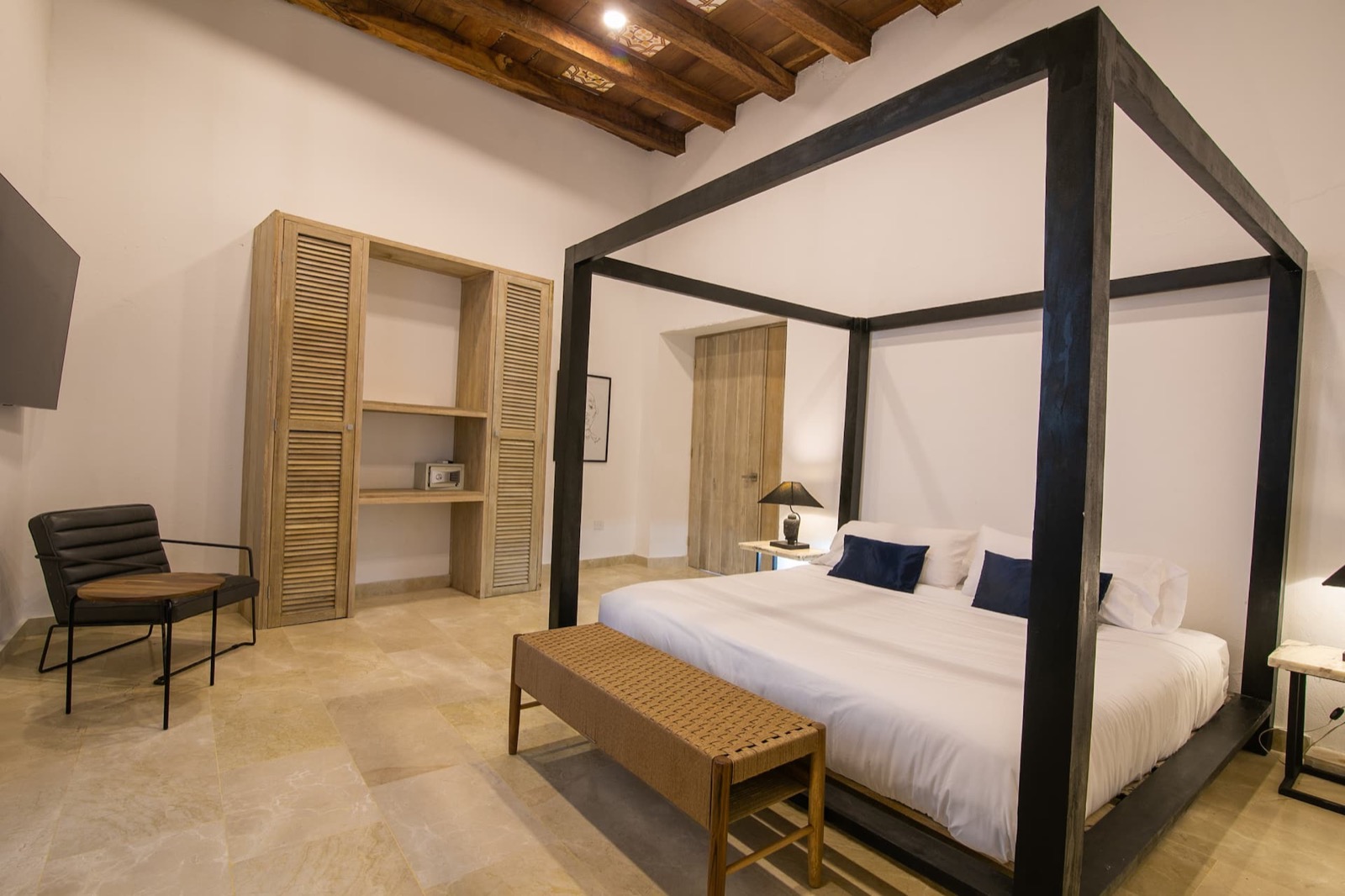 11 Bedroom Villa in the Old City Full Photo 22