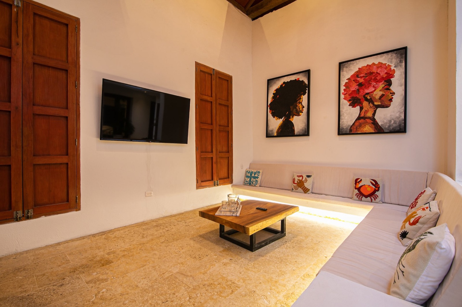 9 Bedroom Luxury Villa in Walled City