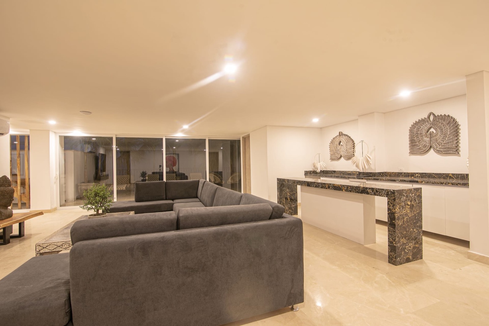 9 Bedroom in Clock Tower Plaza with Private Pool