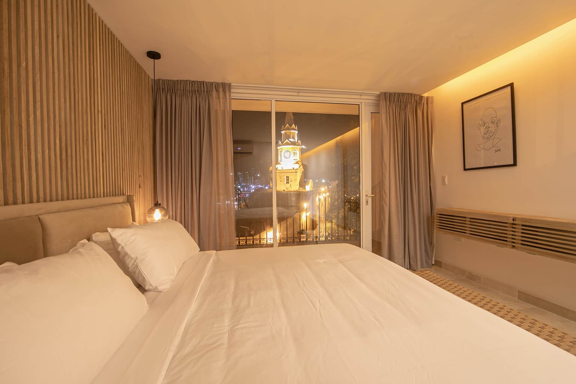 9 Bedroom in Clock Tower Plaza with Private Pool Full Photo 18