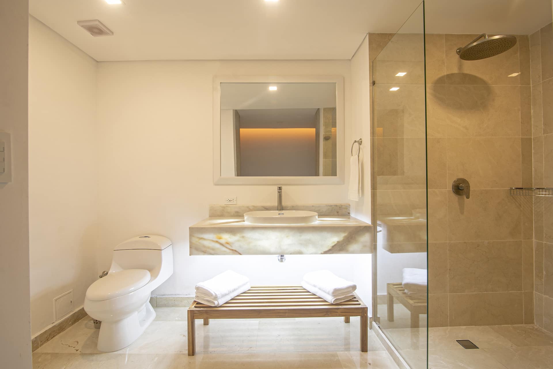 9 Bedroom in Clock Tower Plaza with Private Pool Full Photo 34