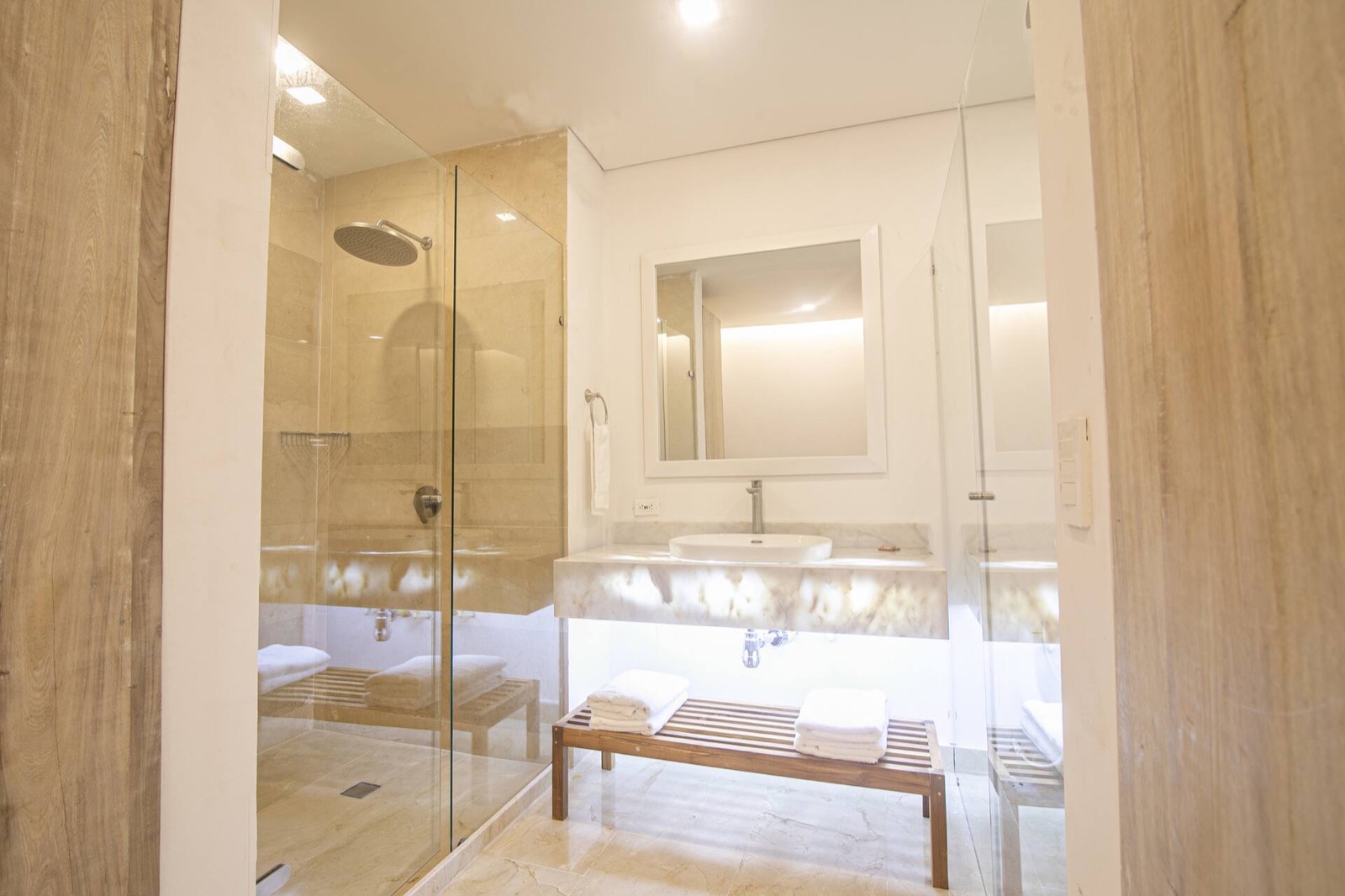 16 Bedroom in Clock Tower Plaza with Private Pool Full Photo 57