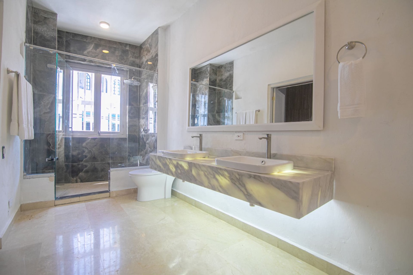 Luxury 18 Bedroom Villa in Old City Full Photo 28
