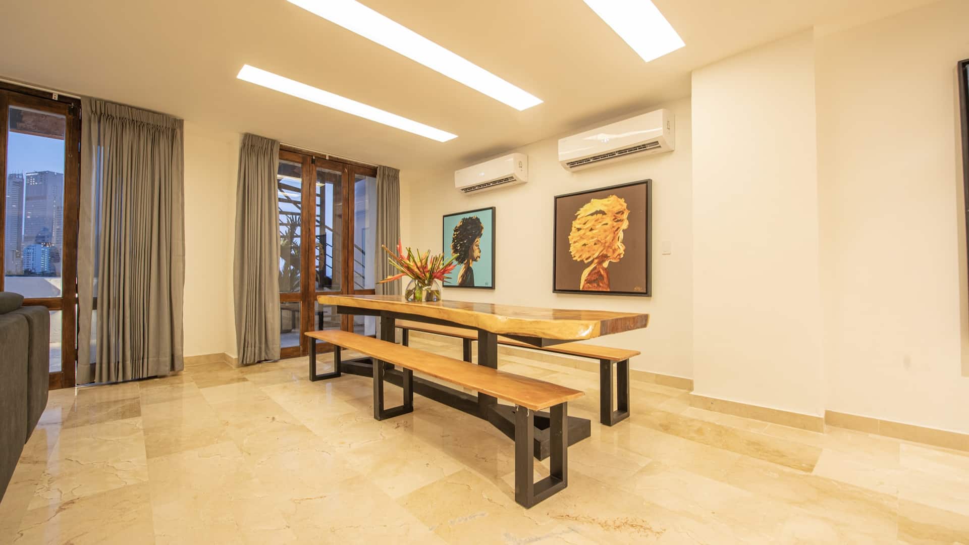 Modern 7 Bedroom Mansion in Old City Full Photo 7