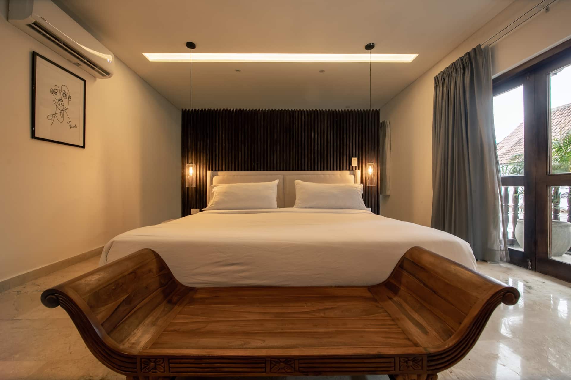 Modern 7 Bedroom Mansion in Old City Full Photo 9