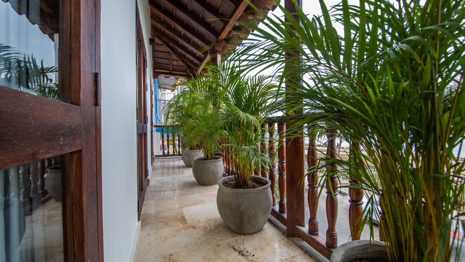 Modern 7 Bedroom Mansion in Old City Full Photo 31