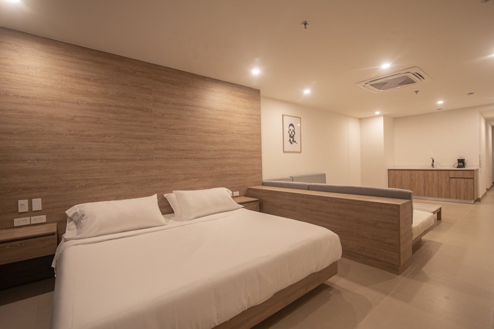 Metro Suites 402 - Modern Apartment Best Location in Bocagrande