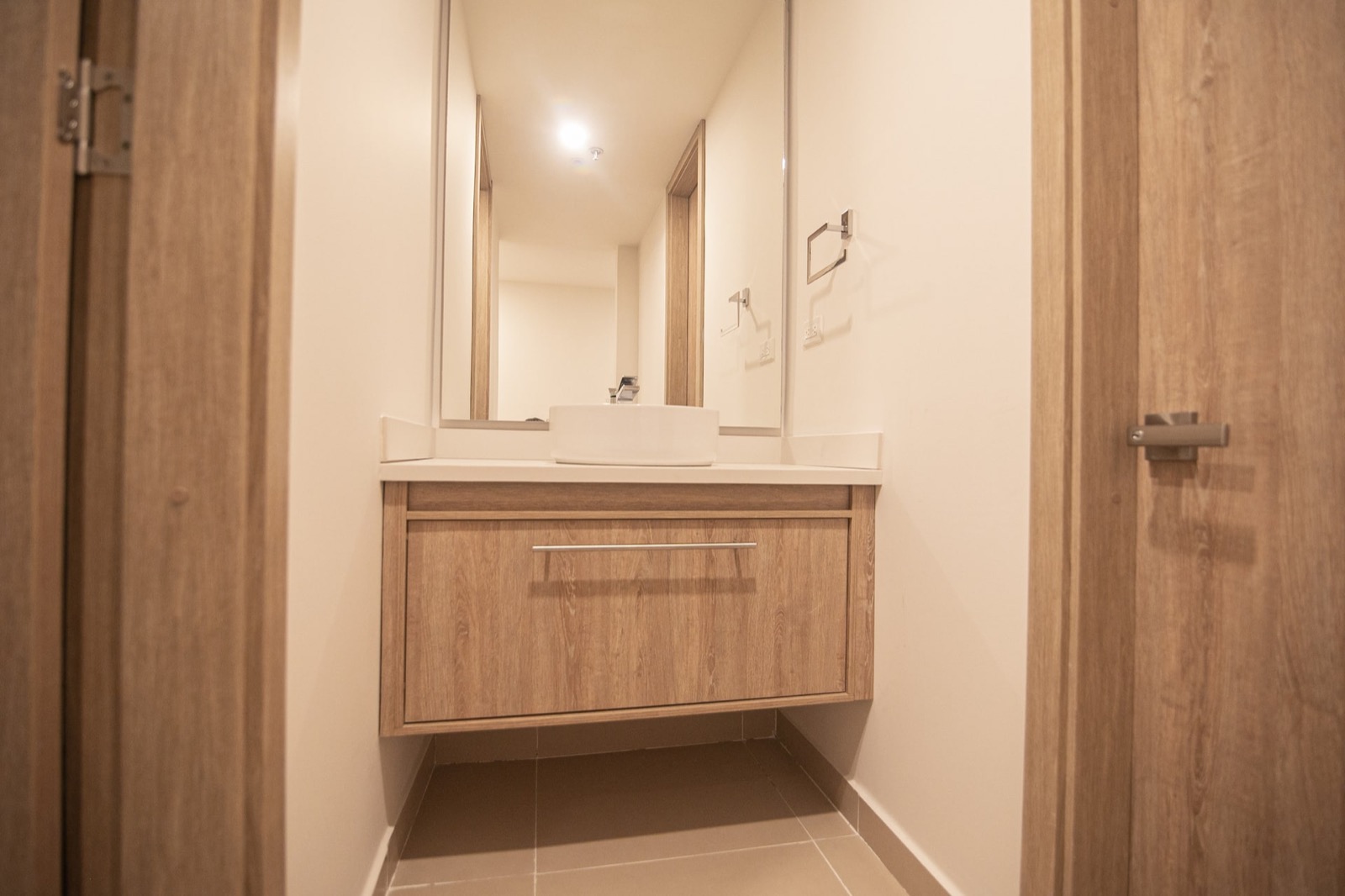 Metro Suites 402 - Modern Apartment Best Location in Bocagrande Full Photo 6