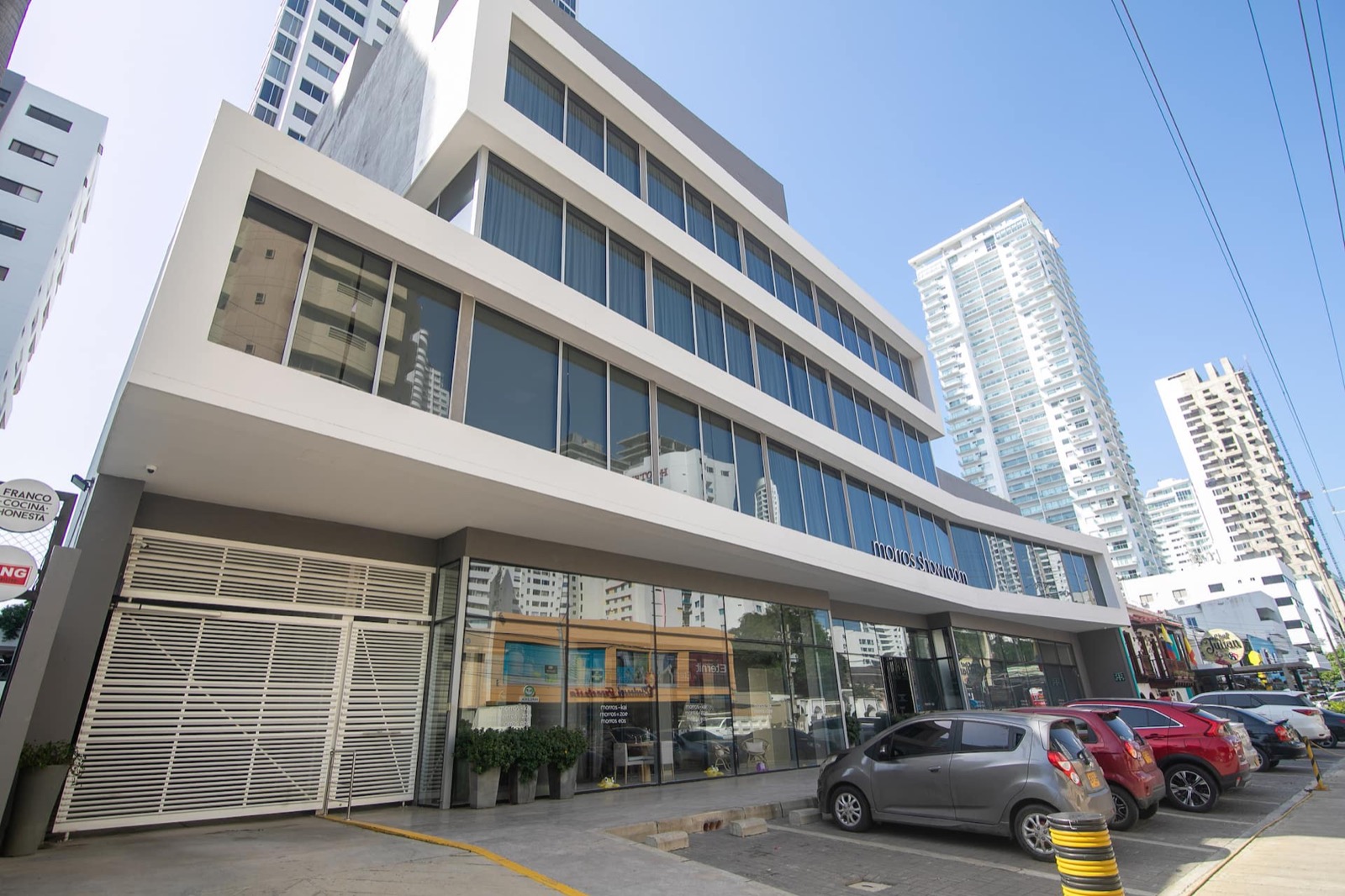 Metro Suites 502 - Luxury Apartment with Private Balcony in BG Full Photo 11
