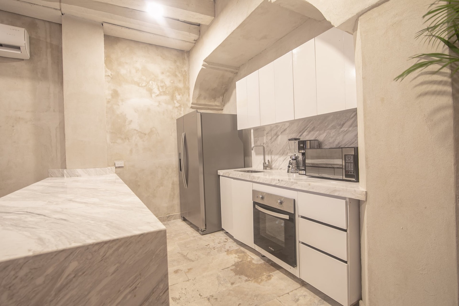 Luxury 8 Bedroom Mansion in Old City Best Location Photo 4