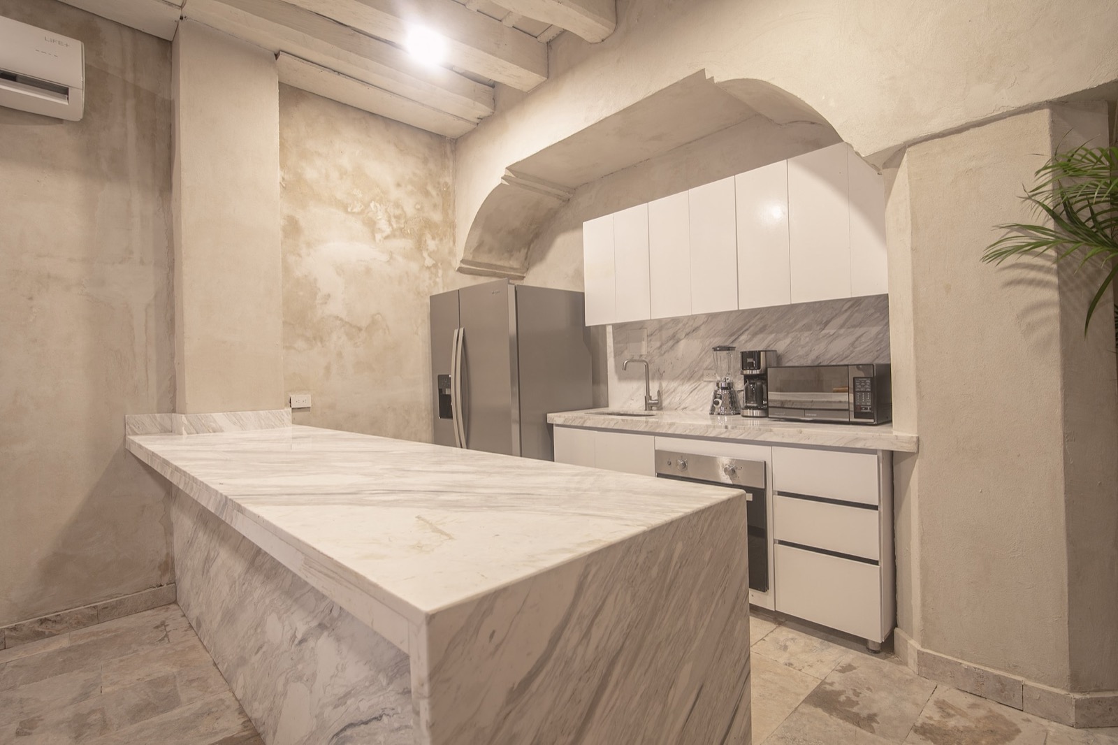 Luxury 8 Bedroom Mansion in Old City Best Location Photo 5