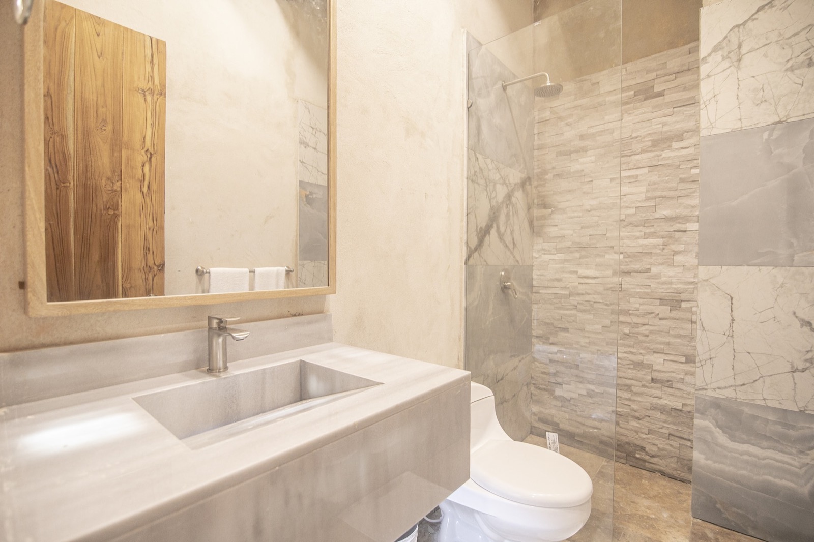 Luxury 8 Bedroom Mansion in Old City Best Location Full Photo 17