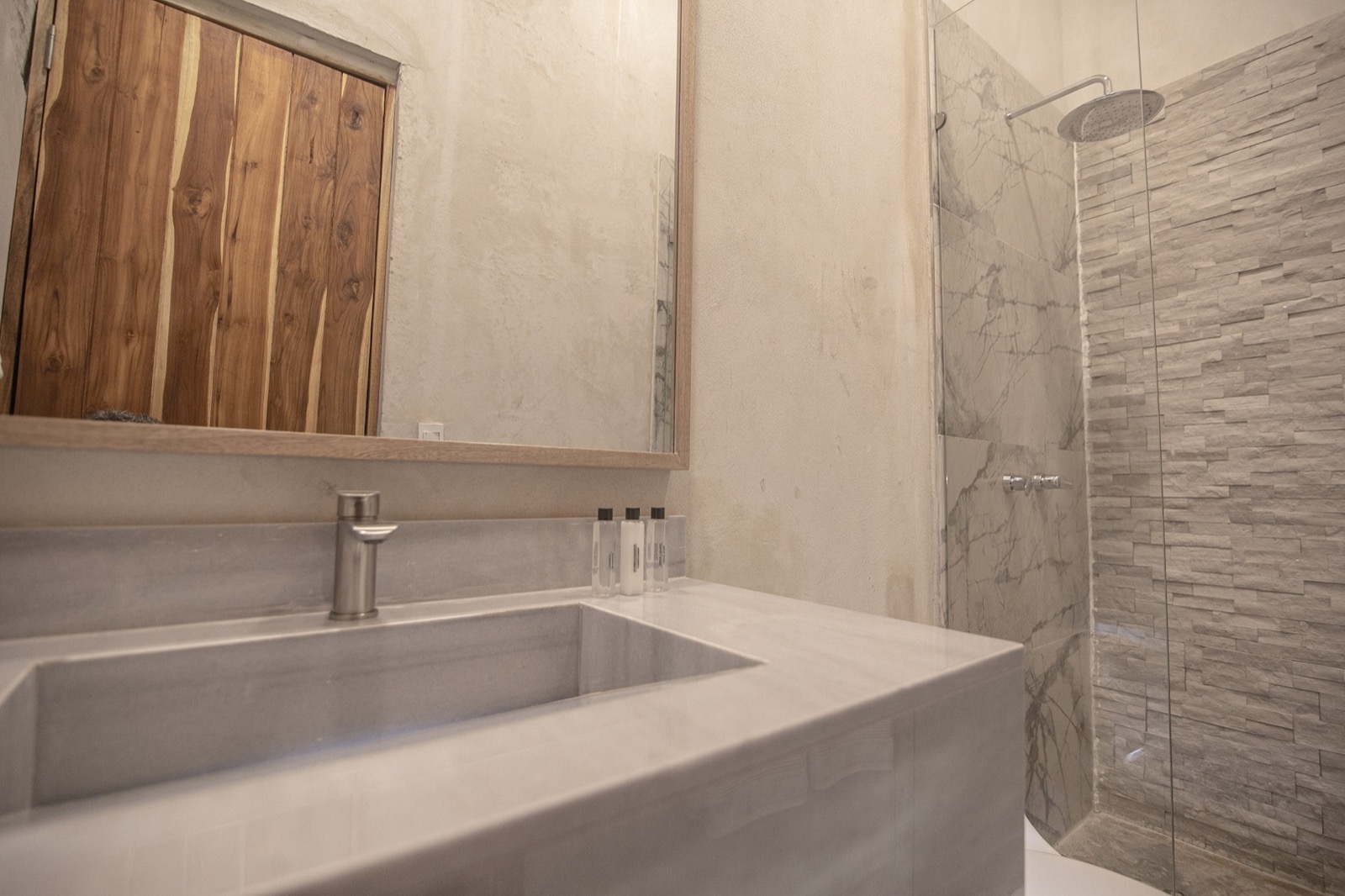 Luxury 8 Bedroom Mansion in Old City Best Location Full Photo 18