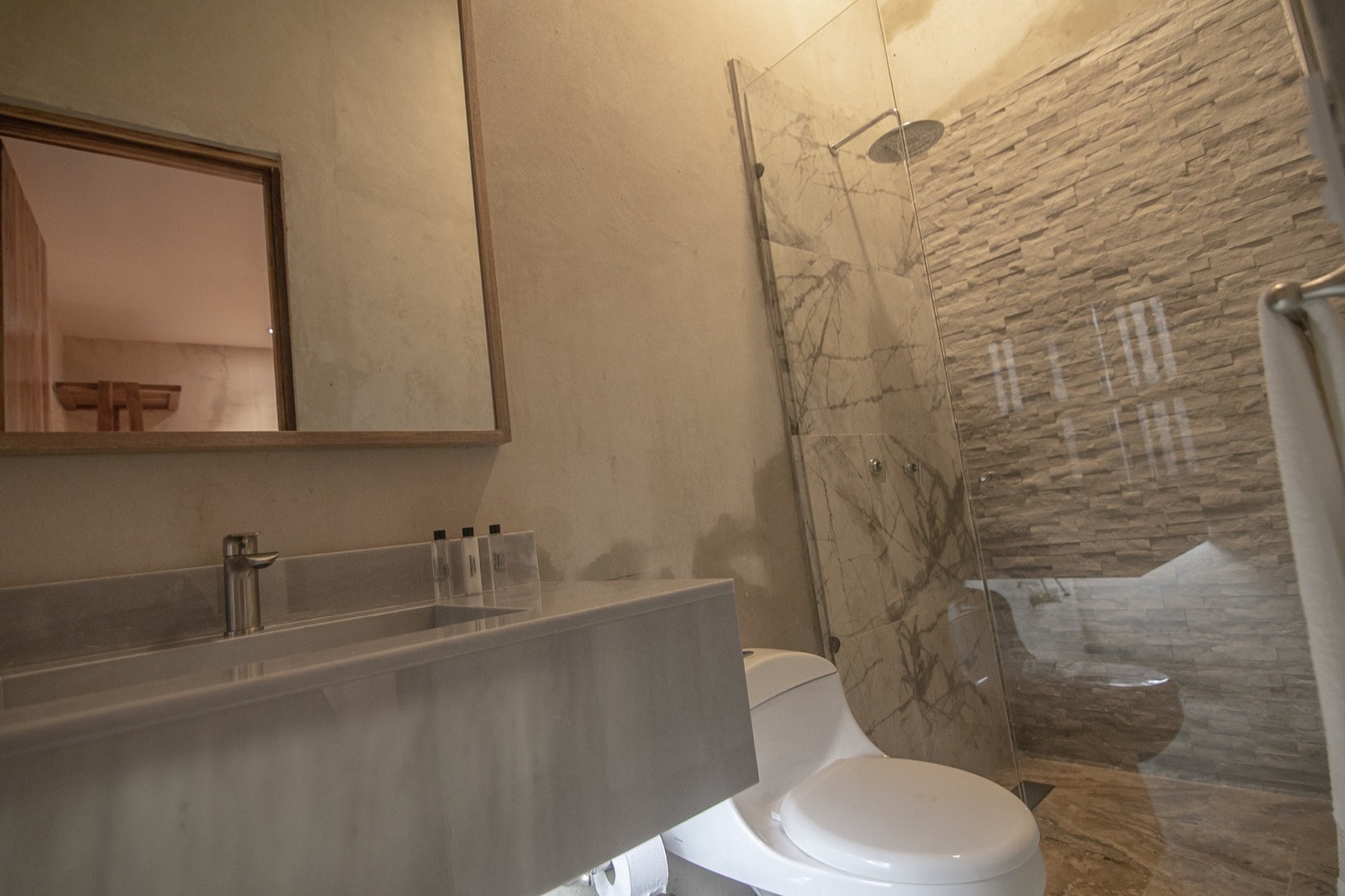 Luxury 8 Bedroom Mansion in Old City Best Location Full Photo 23