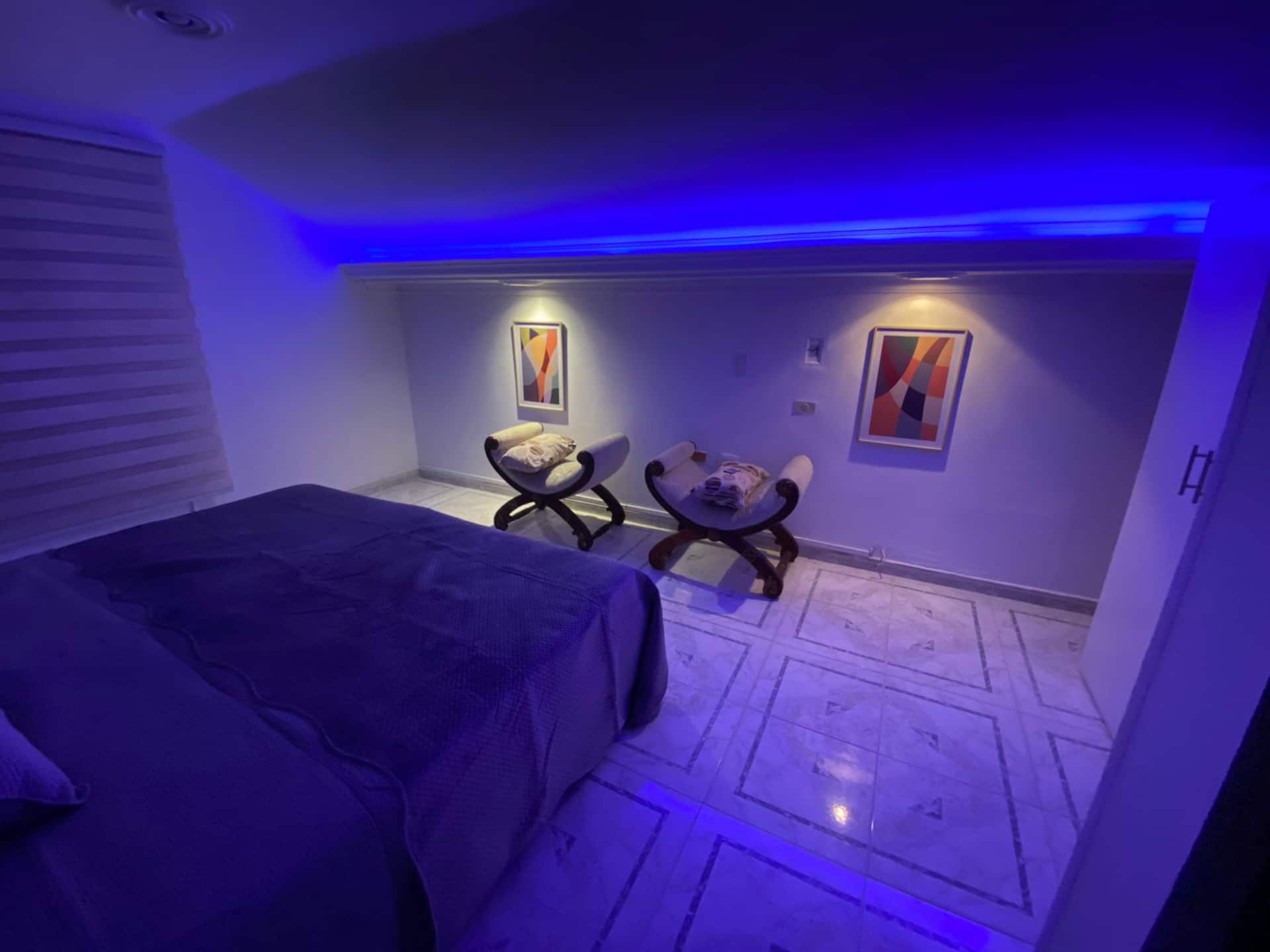 Omega House 8BR Luxury Villa w/Pool & 2 Jacuzzis Full Photo 19
