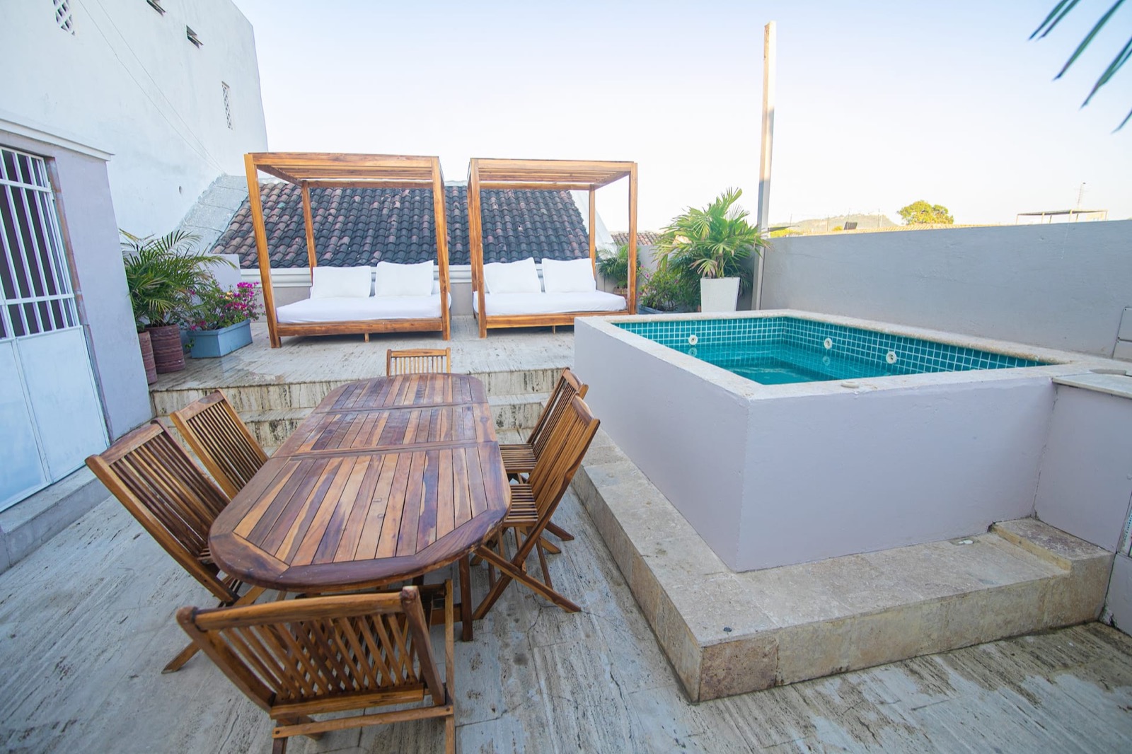 Luxury 5 Bedroom Mansion in Old City