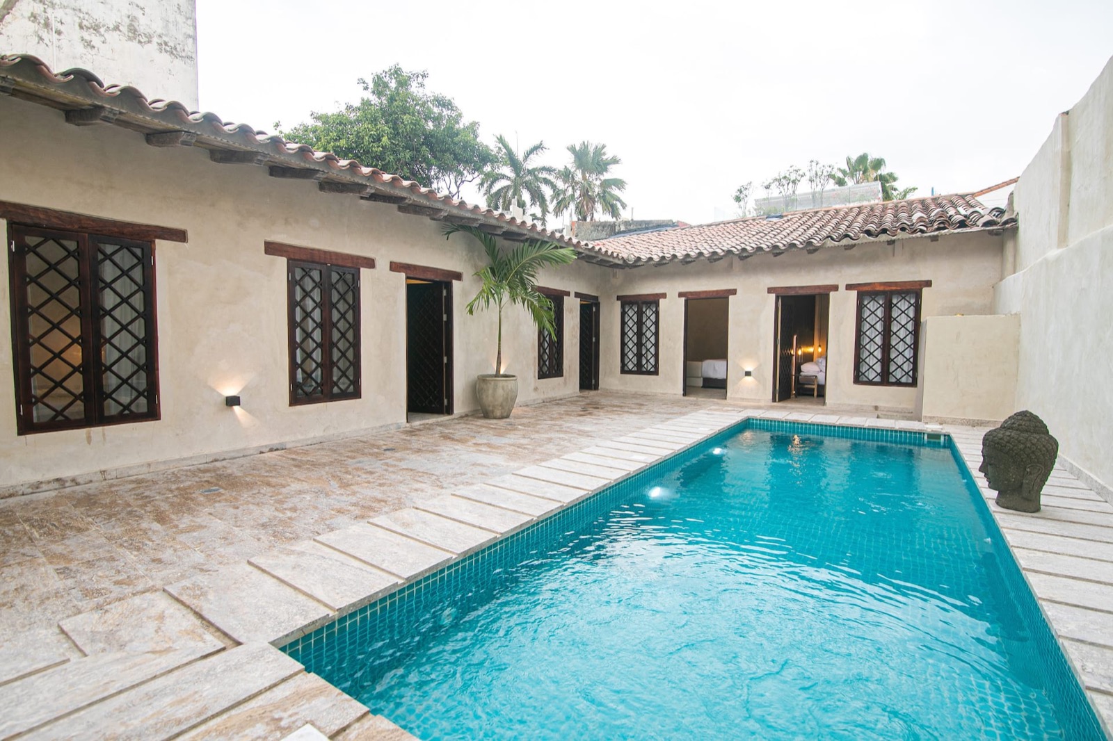 Luxury 5 Bedroom Villa Old City