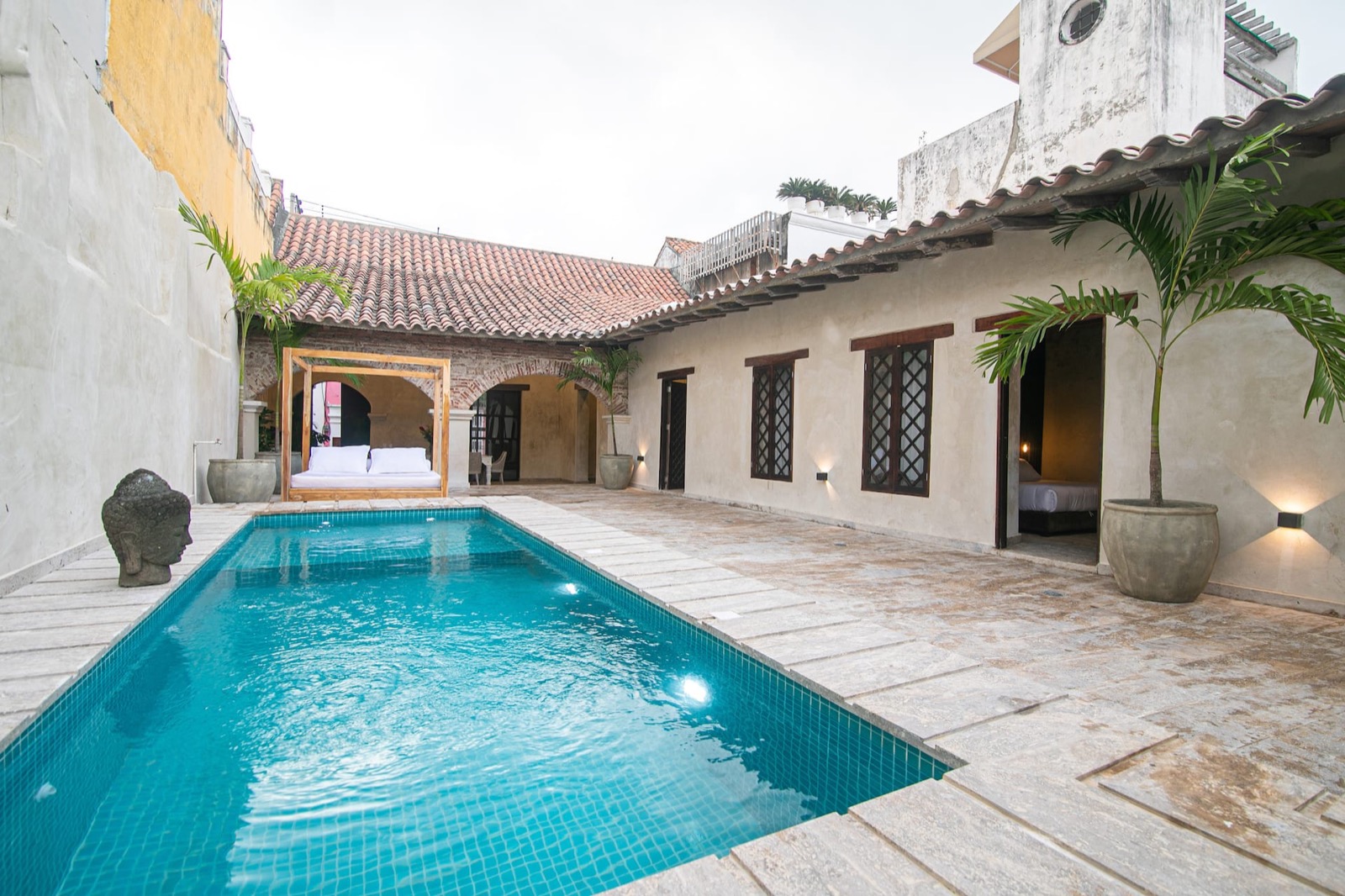 Luxury 5 Bedroom Villa Old City