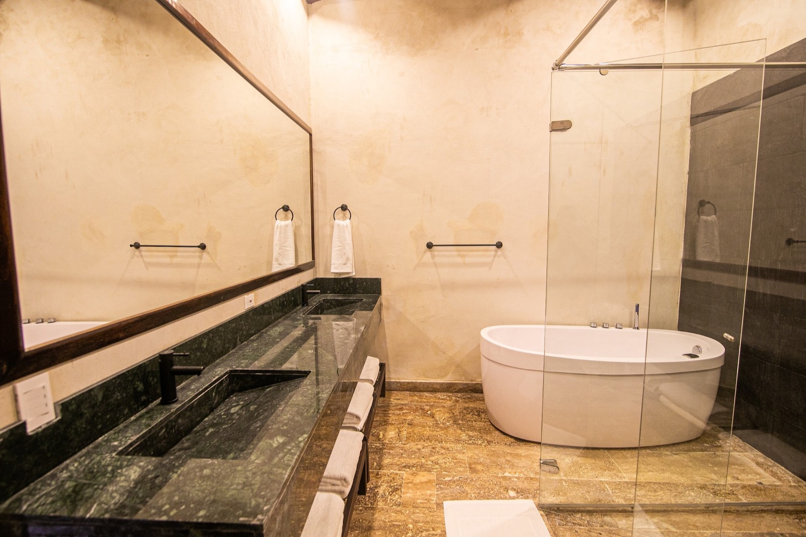 Luxury 5 Bedroom Villa Old City Full Photo 26